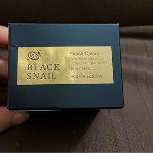 Holika Holika Black Snail Prime Youth Repair Cream